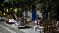 Гърция се завръща към нормалността със самотестване