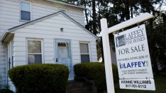 Броят на жилищата за продажба в САЩ се увеличава за пръв път от 4 години