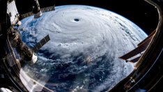 Милиардерите в космическата надпревара