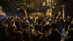 Младите китайци и колективната амнезия за бруталните действия на властта