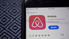Разочароващата прогноза на Airbnb потопи цената на акциите ѝ