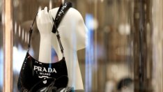 Продажбите на Prada се възстановиха през 2021 г.