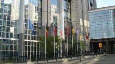 Европейският парламент в ролята на лошото ченге в преговорите за Brexit