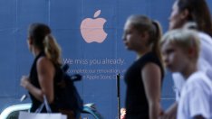 Apple намалява производството на iPhone 14 Plus поради слабо търсене
