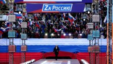 Изпълненото с гафове шоу на Путин