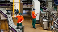 Британските фабрични поръчки отбелязаха силен ръст за втори пореден месец