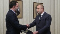 Президентът връчи мандат на ГЕРБ за съставяне на правителство*