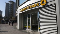 Германия отхвърли офертата на UniCredit за придобиване на Commerzbank