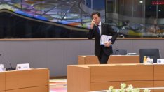 Марк Рюте рискува да повтори грешките на Дейвид Камерън