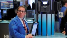 Wall Street остава притиснат от технологичния сектор