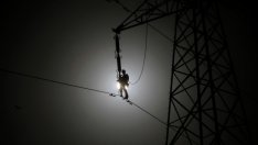 Временната комисия за "ЧЕЗ България" още няма отговор как се финансира сделката