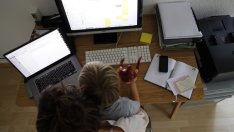 Половината работодатели в България ще прилагат „хоум офиса“ и след пандемията