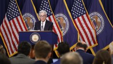 Фед даде сигнал за край на лихвените повишения и очаква по-ниски лихви през 2024 г.