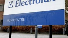 Electrolux ще съкращава разходи след спад на печалбата