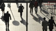 Безработицата във Великобритания се сви до 7,8%