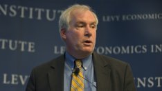 Розенгрен: Търговията натежава върху прогнозите за икономиката на САЩ