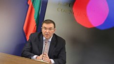 Ангелов: Малкият процент ваксинирани у нас е заради получените количества