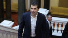 Кирил Петков заминава за Азербайджан, за да преговаря за повече газ