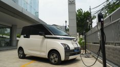 Индонезия облекчава регулациите по вноса на електромобили, за да привлече инвеститори