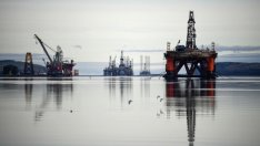 Надеждите за стимули възстановяват цената на петрола