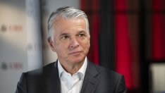 Шефът на UBS е получил близо 16 млн. долара заплащане за 2023 г.