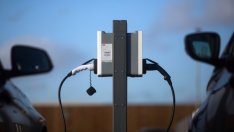 Продажбите на нови коли във Великобритания растат до 7-месечен връх през януари