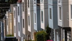 Наемите в САЩ наваксват изоставането, но не и в големите градове