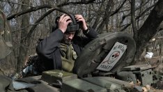 Интензивни боеве по всички фронтове в Украйна и десант в Крим, Русия плаши с "Буревестник"