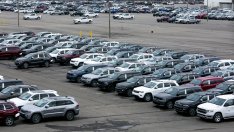 Печалбата на GM и Ford вероятно ще бъде ударена от кибератаката срещу дилърите в САЩ