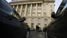 Още 8 лица и 3 руски компании в черния списък на ЕС