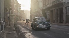 САЩ планират частично вдигане на петролната блокада за Куба