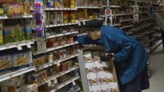 Икономическата несигурност блокира доверието на потребителите в САЩ