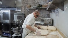 Заплатите и новонаетите служители в САЩ бележат ускорен ръст в края на 2023 г.