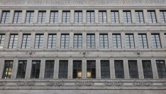 Швейцарската централна бана е похарчила по-малко пари, за да отслаби франка
