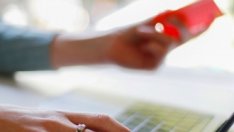 ЕП иска право на служителите да игнорират служебни обаждания в извънработно време