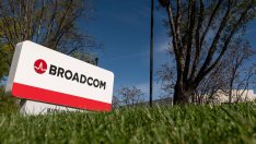 Google обсмиля развод с чиповете на Broadcom