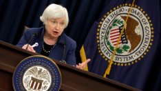 Федералният резерв разхлабва правилата за междубанкови сливания