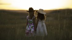 Подготвят се облекчения при кандидатстване за семейни помощи за деца