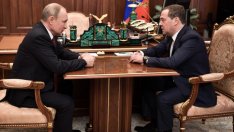 Руското правителство подава оставка 