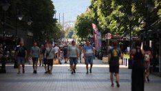 Евробарометър: Девет от десет европейци настояват за по-обединен ЕС