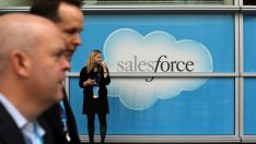 Salesforce също е имала апетити към LinkedIn?