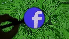 "Актуалните" новини във Facebook всъщност се подбират от хора