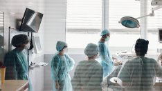 Кабинетът отпусна пари за допълнителни възнаграждения за спешните медици