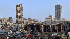 Премиерът на Ливан и трима бивши министри са обвинени заради разрушителния взрив