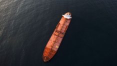 Китай увеличава покупките на петрол от САЩ преди прегледа на търговската сделка 