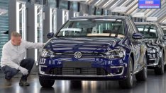 Два от трите най-продавани автомобила в Европа са на Volkswagen