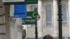 Ръст на печалбата на UBS и Lloyds