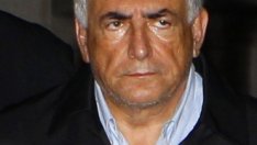 Бляскавата кариера на Доминик-Строс Кан в МВФ приключва със скандал