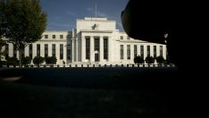 Надвисналата криза над репо пазара може да накара Фед да разхлаби политиката си