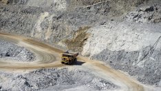 Производител на литий призова автомобилния сектор да инвестира в добива на суровината